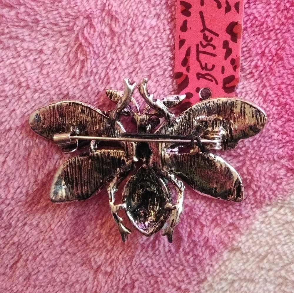 Bug Brooch - Picture 8 of 8